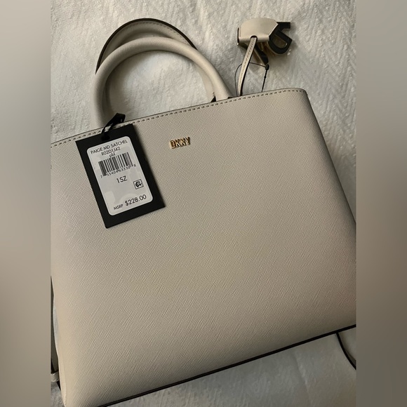 DKNY BRAND NEW BAG